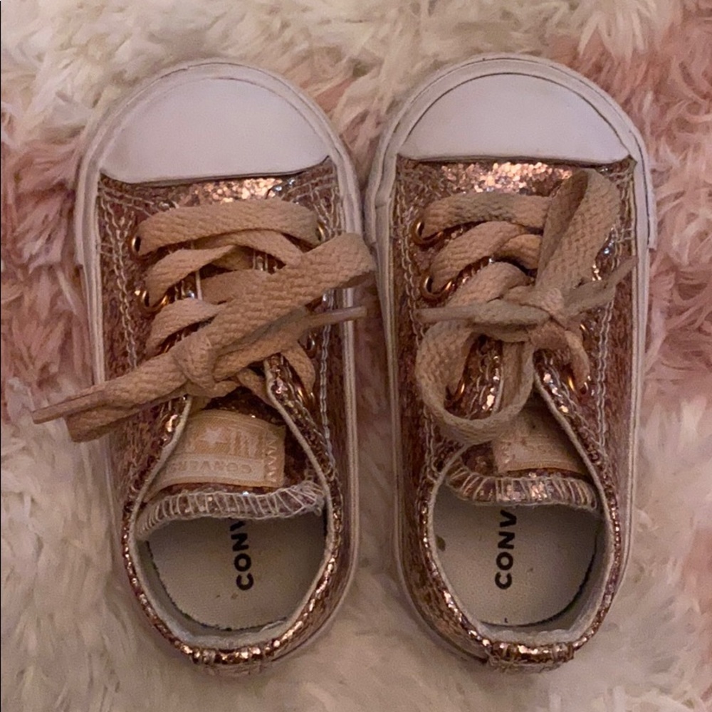 Size 4 converse